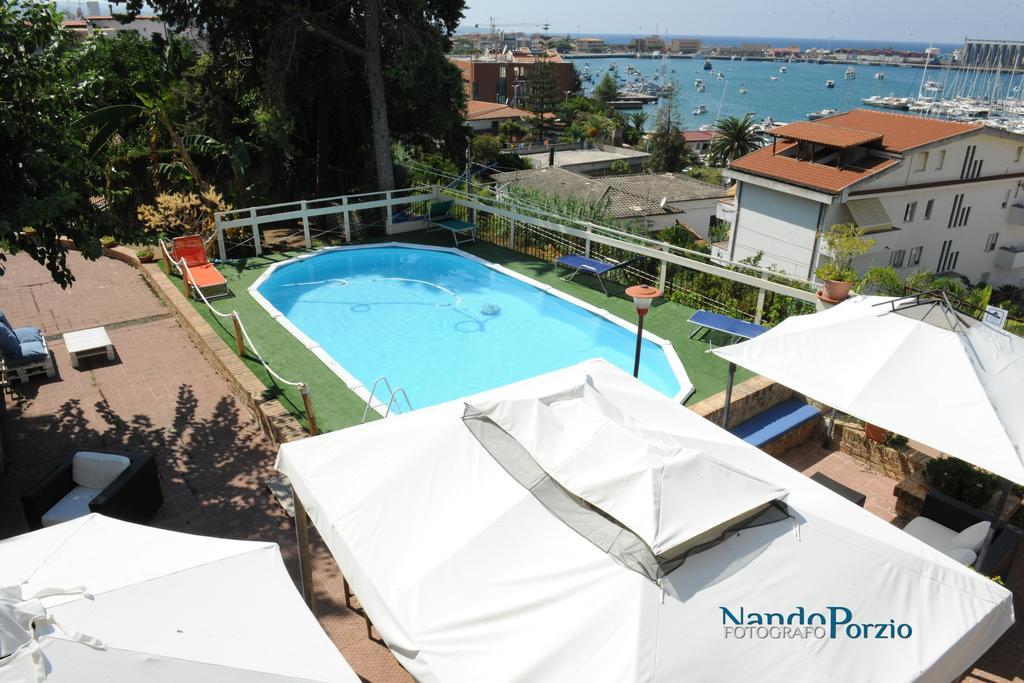 B&B Villa Delle Rondini Vibo Valentia Marina Dış mekan fotoğraf